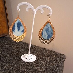 💥SALE💥NEW Denim & Gold Fancy Cut Out Dangle Earrings